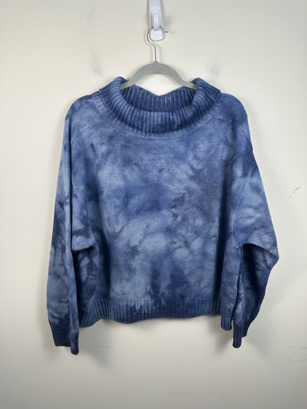 Holden Outerwear Sweater Womens S/M Blue Wool Blend Dip Dyed Excellent